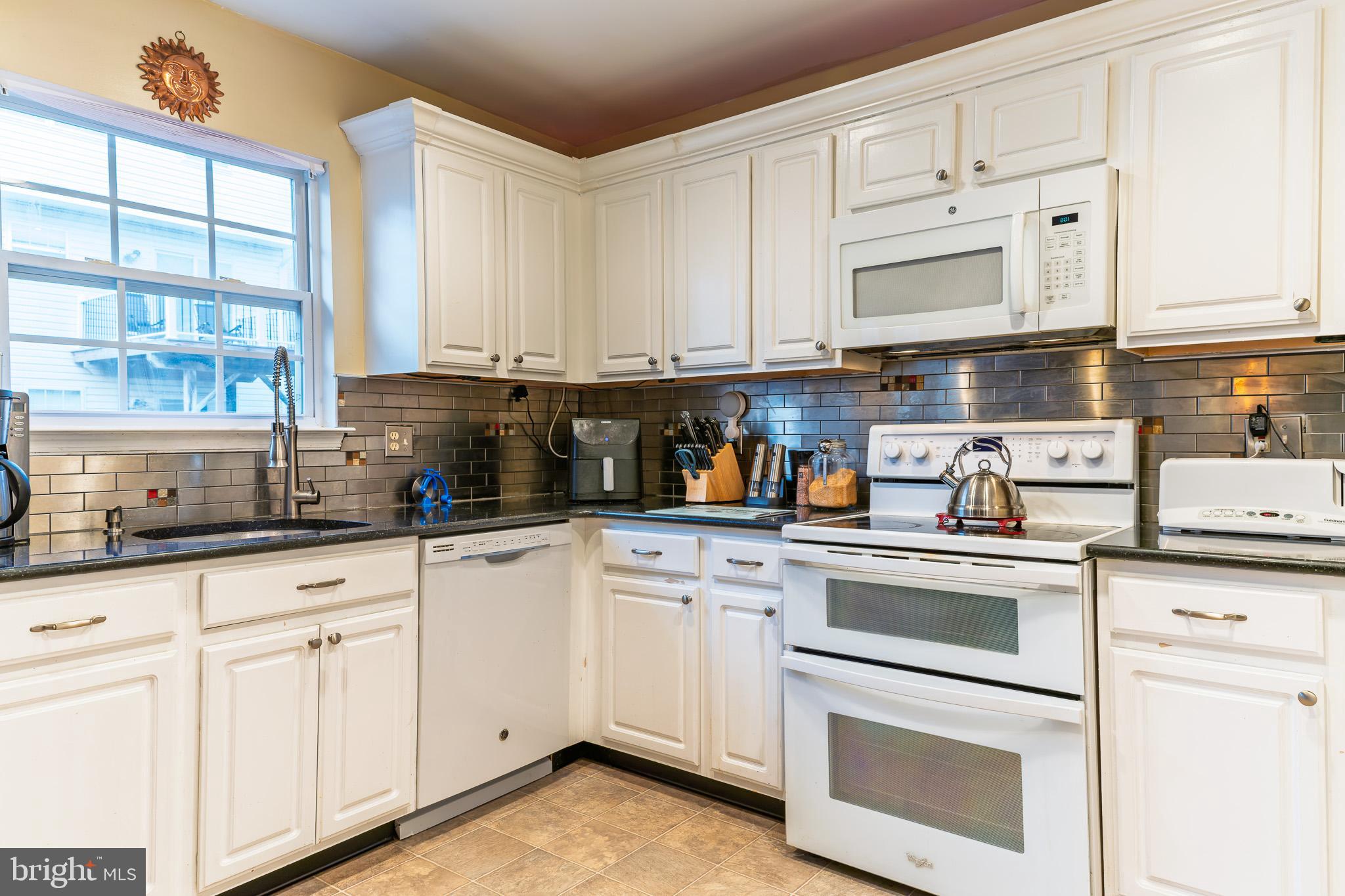SYLVAN HEIGHTS PLAT 1> - Residential