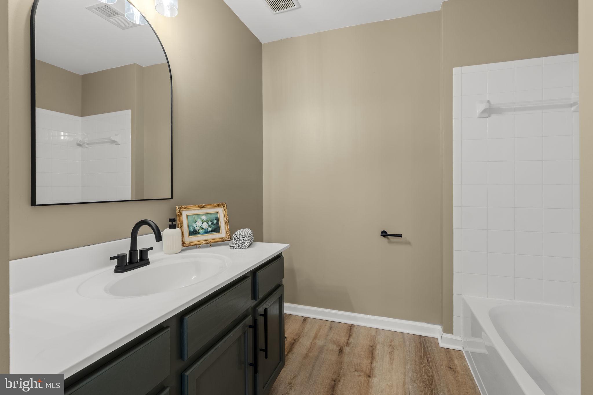 NORTHFIELD - Residential