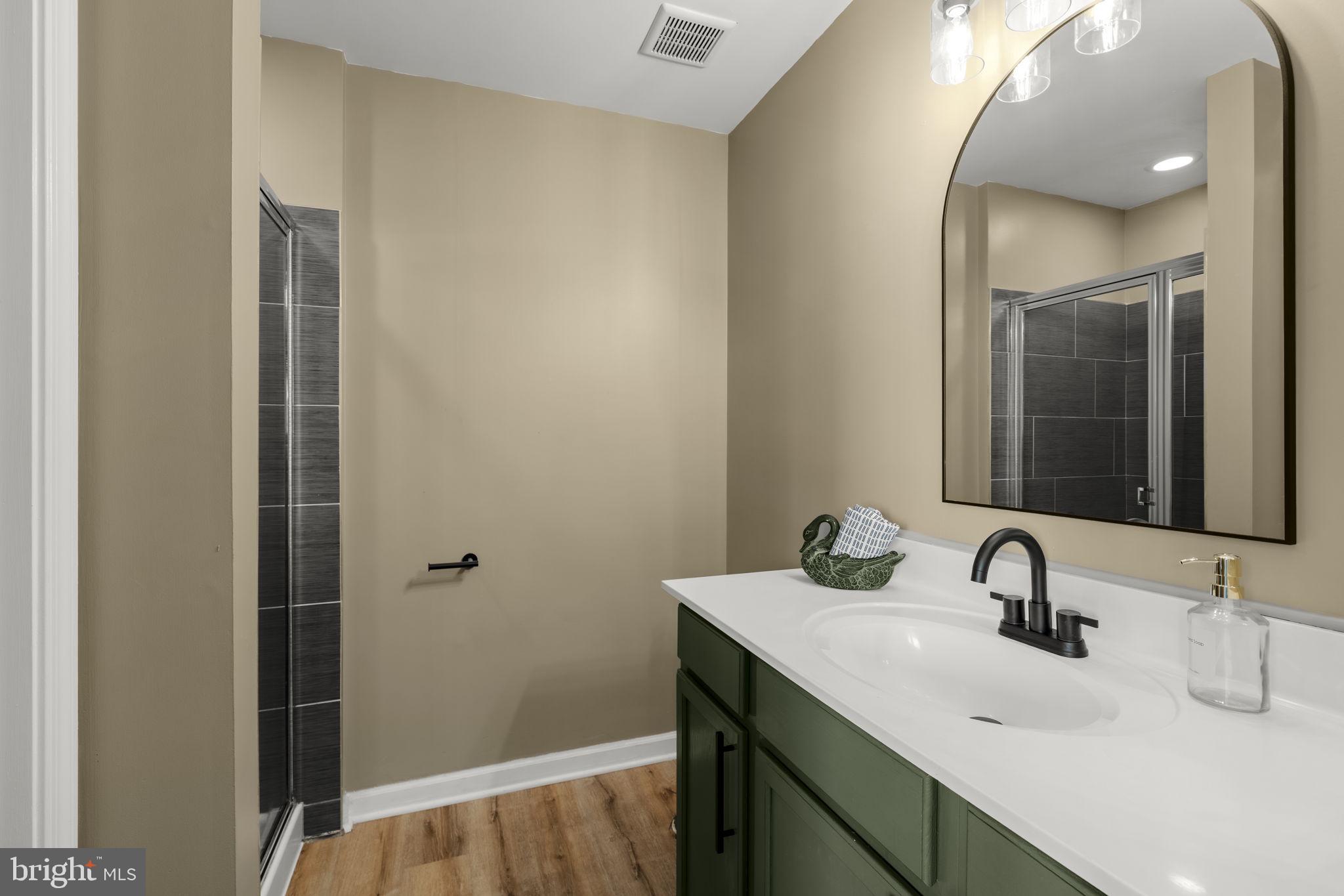 NORTHFIELD - Residential