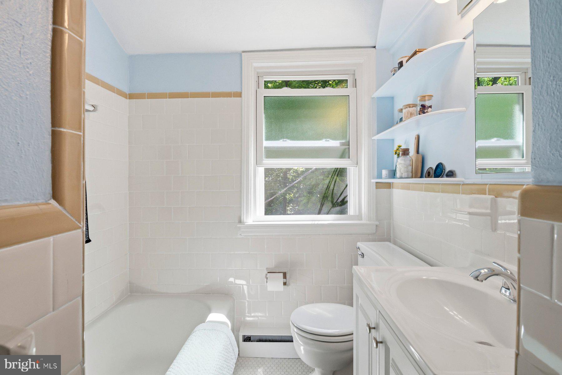 MOUNT WASHINGTON - Residential