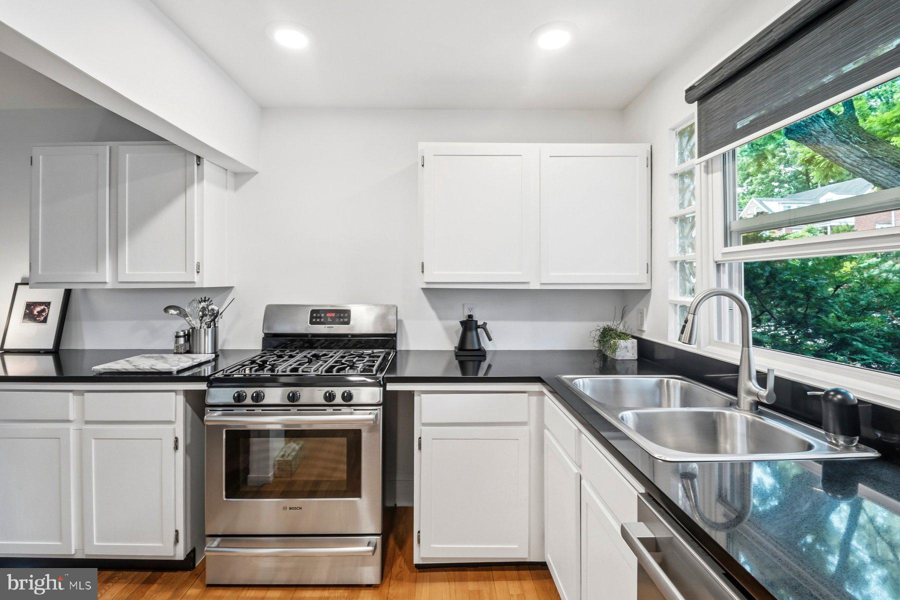 MOUNT WASHINGTON - Residential