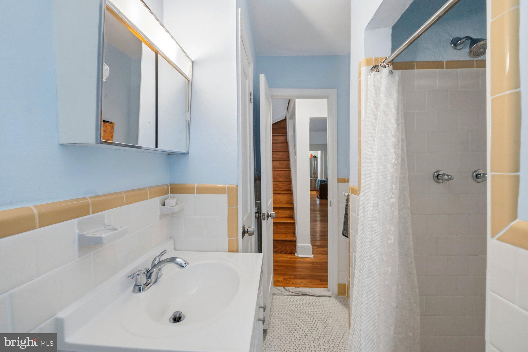 MOUNT WASHINGTON - Residential