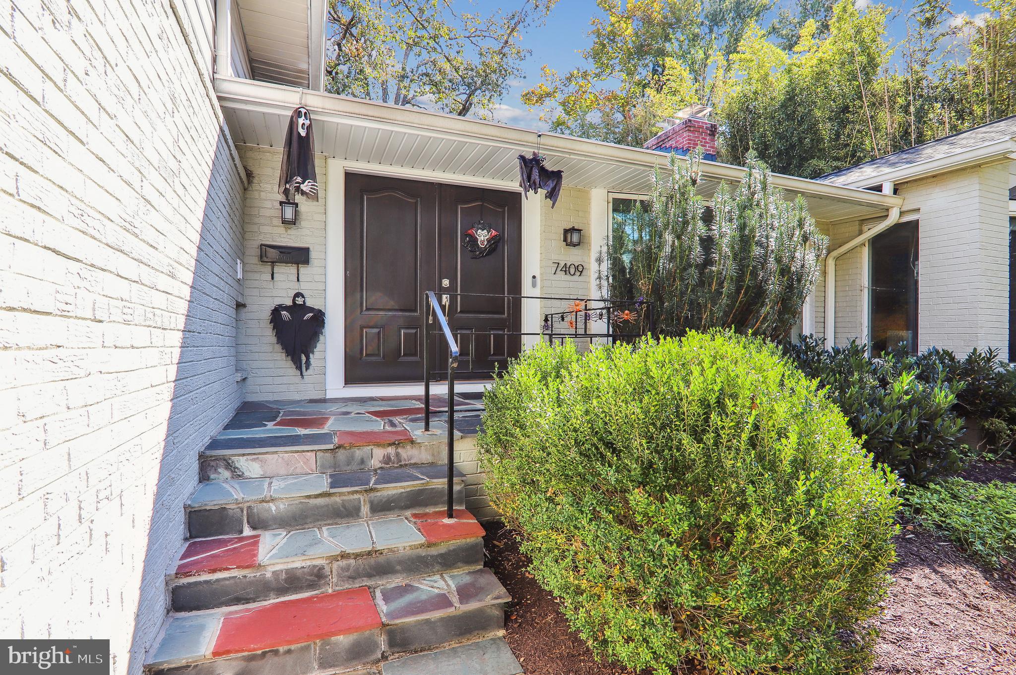 PINEHURST VILLAGE - Residential