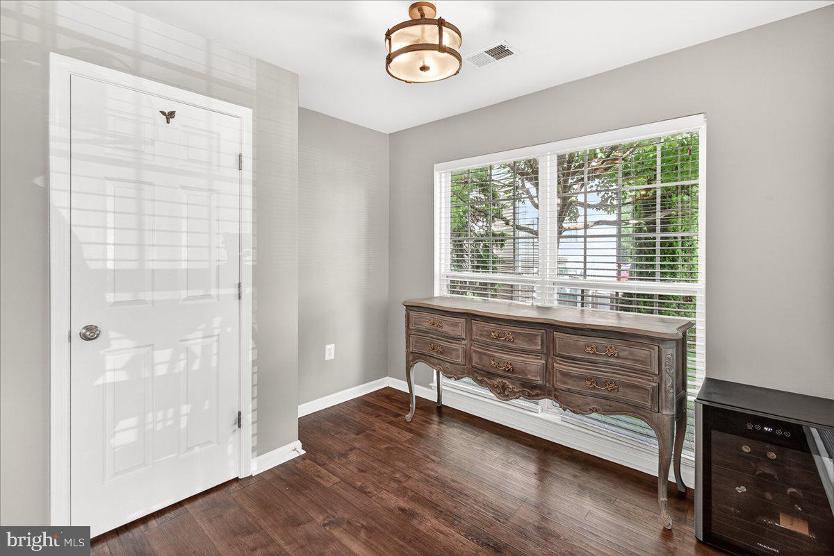 WHITTIER ECHO GLEN - Residential