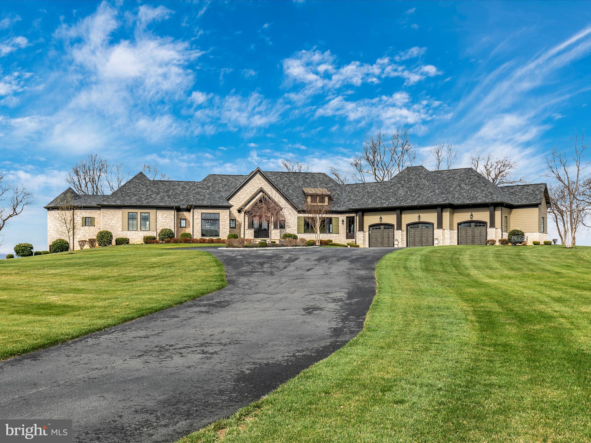 DEER SPRING FARMS - Residential