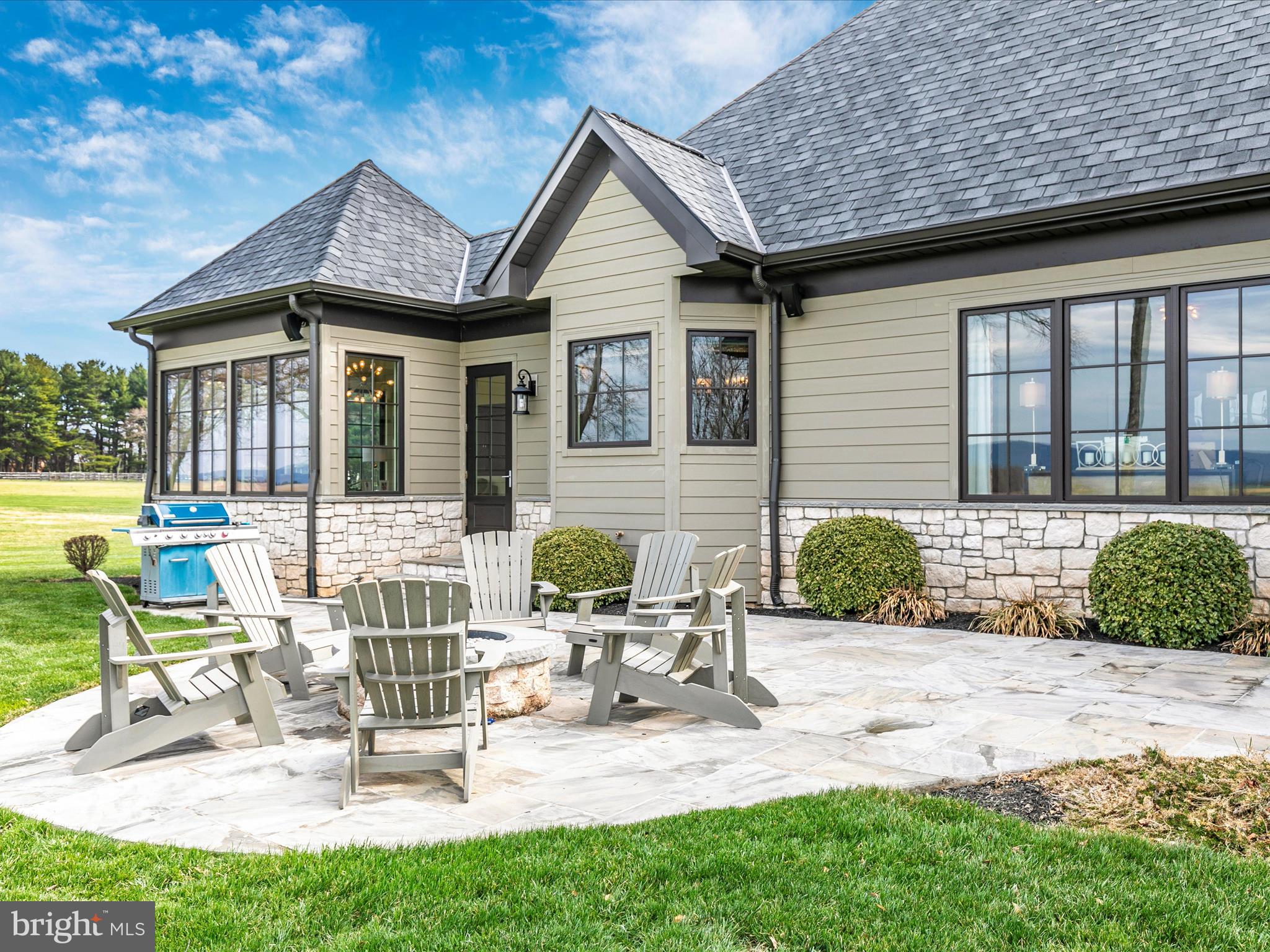 DEER SPRING FARMS - Residential