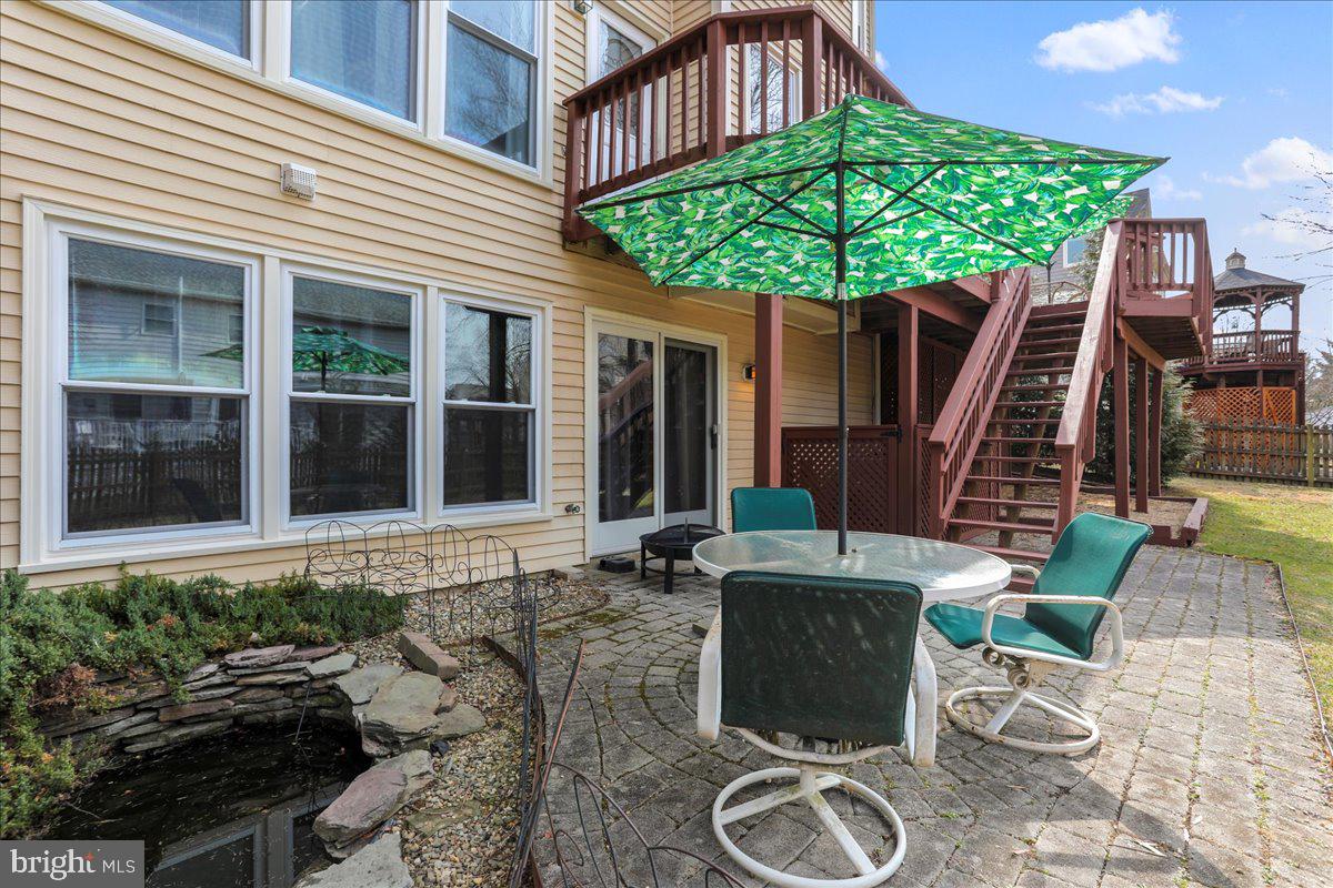 SPRING RIDGE - Residential