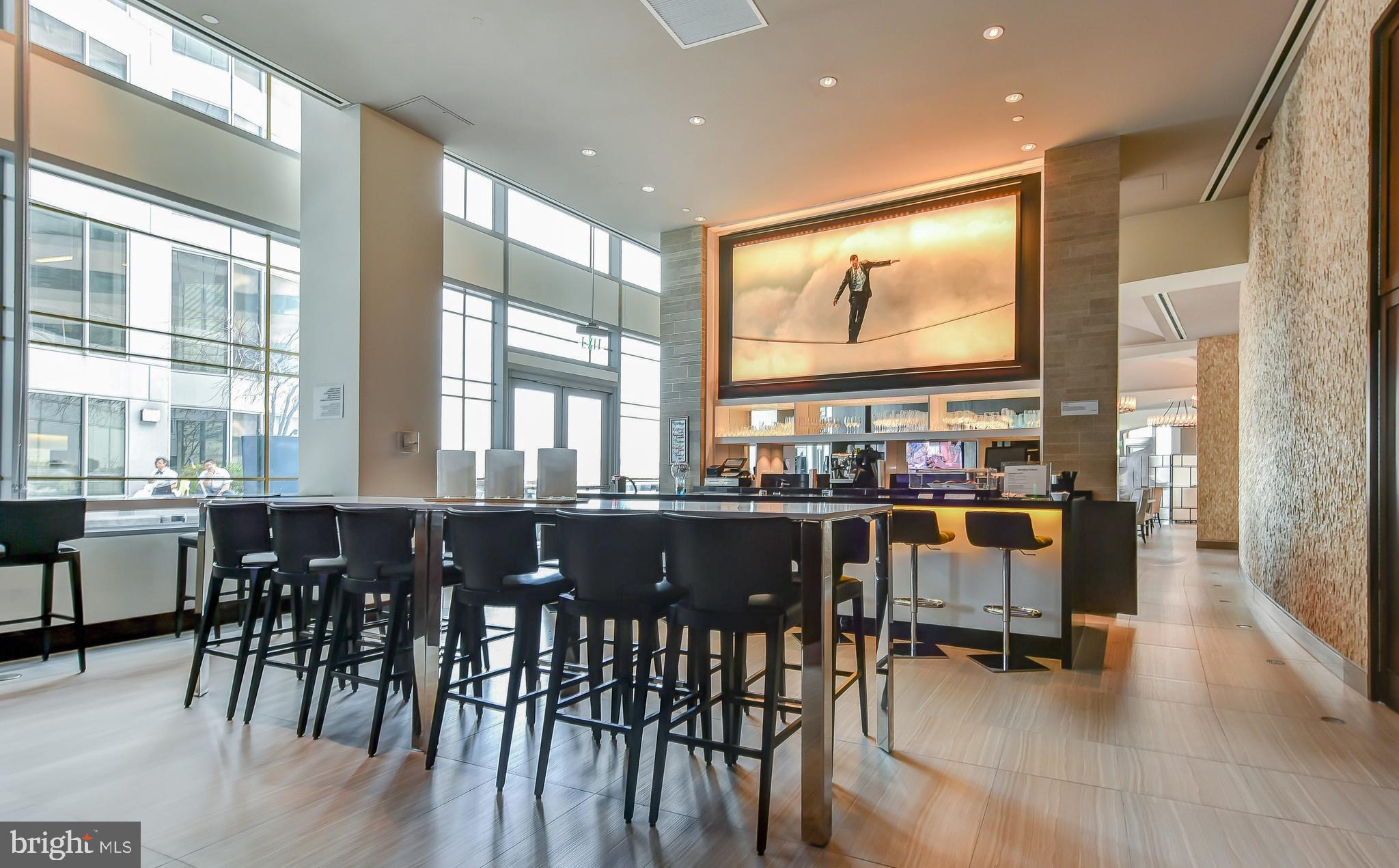 THE WATERVIEW - Residential