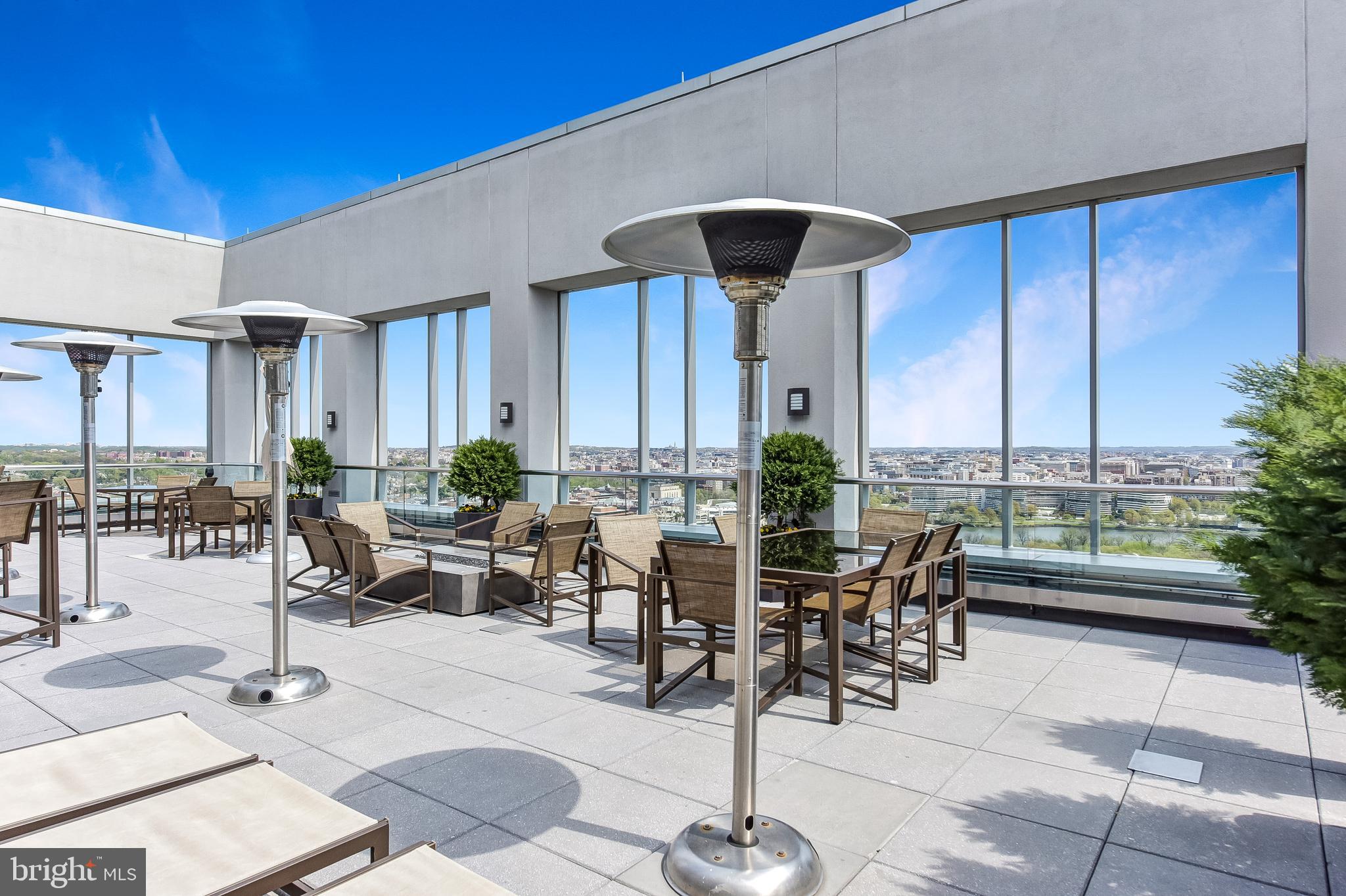 THE WATERVIEW - Residential