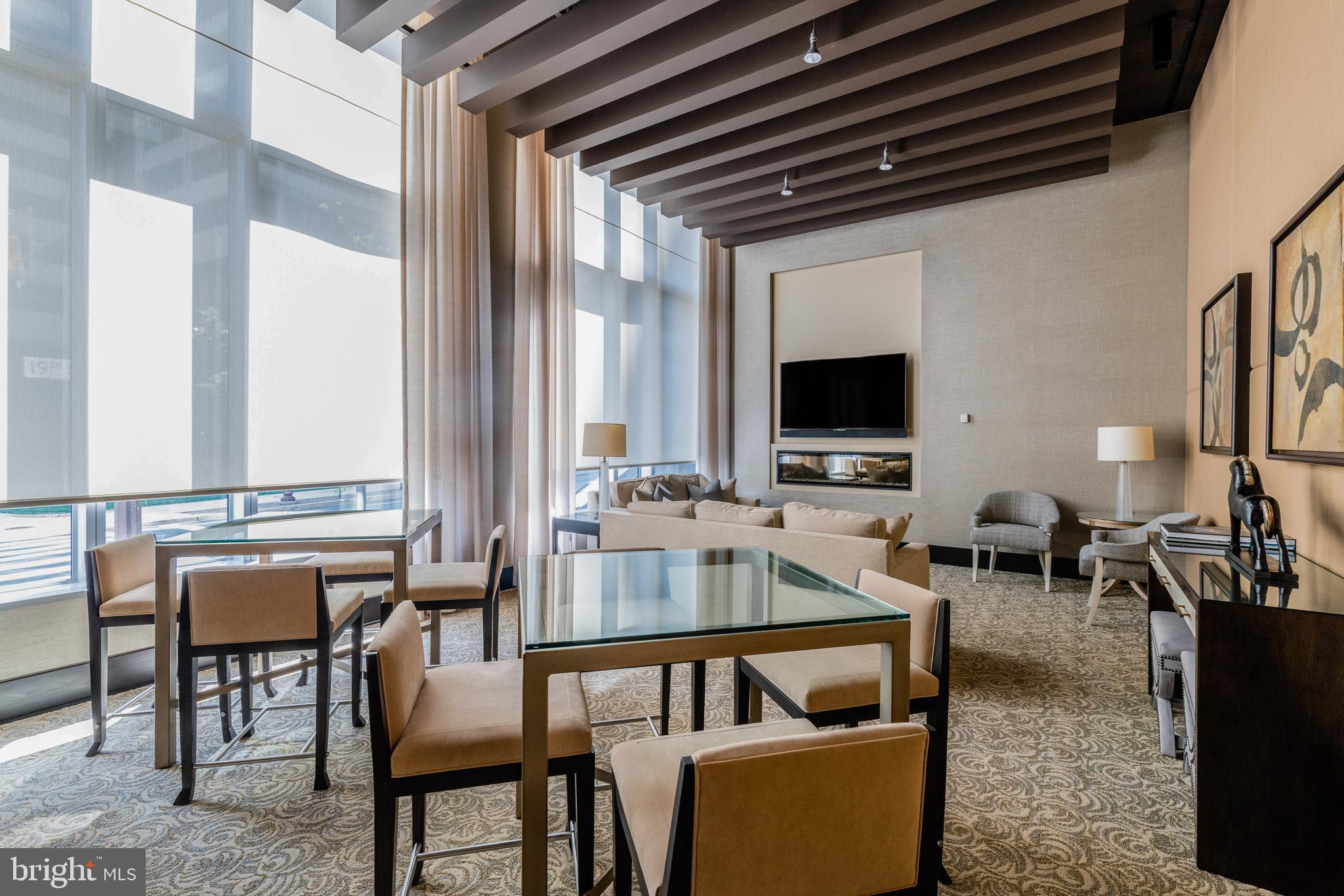 THE WATERVIEW - Residential