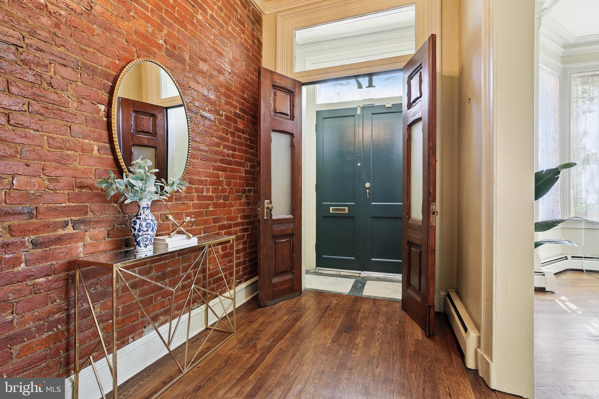 LOGAN CIRCLE - Residential