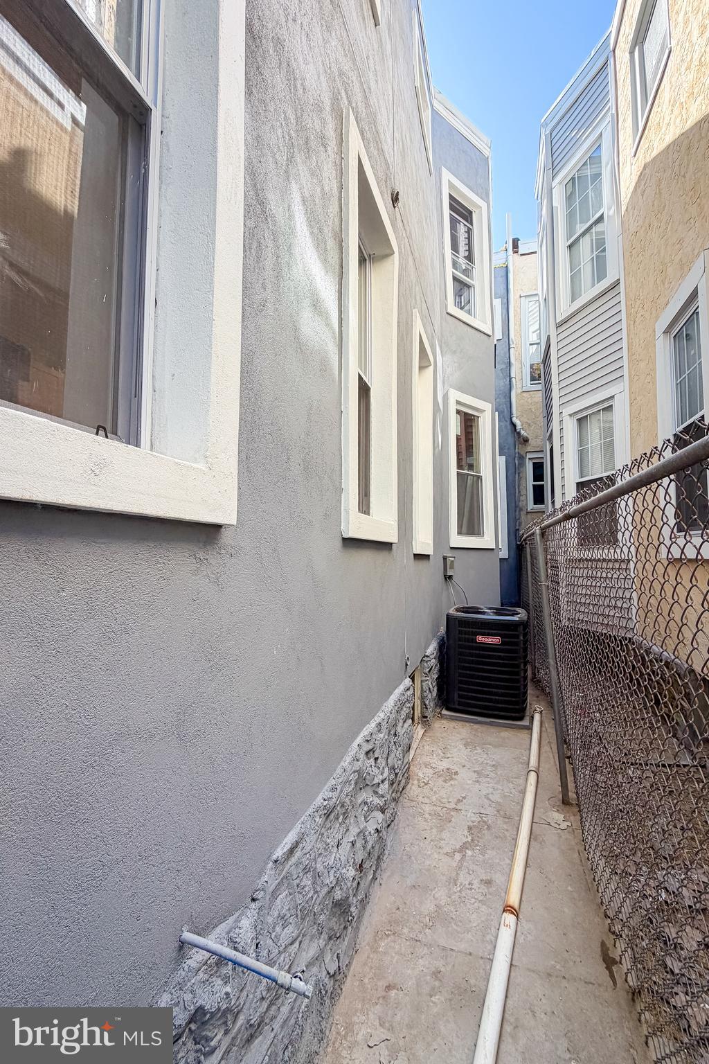 WEST PHILADELPHIA - Residential