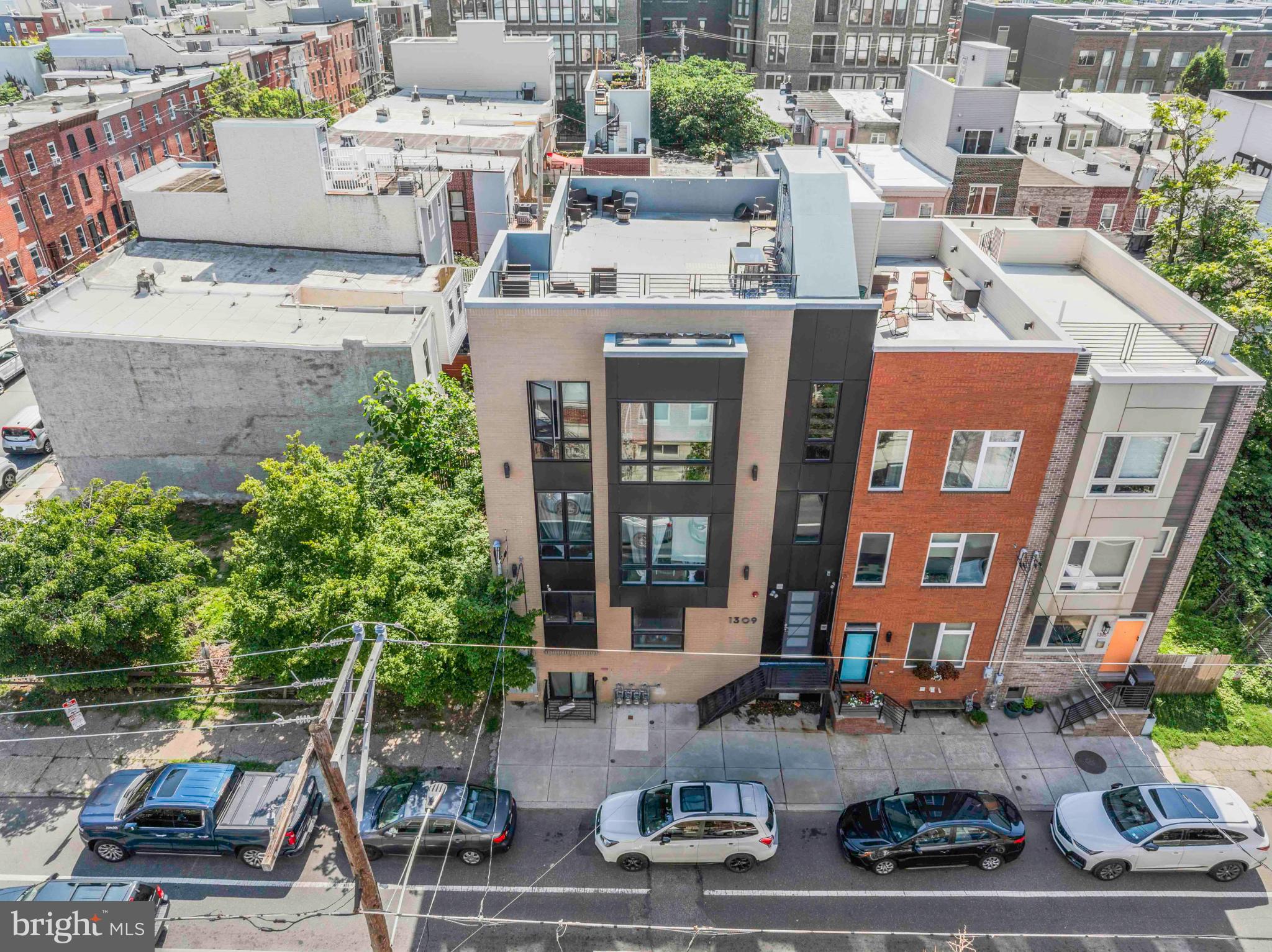 POINT BREEZE - Residential Income