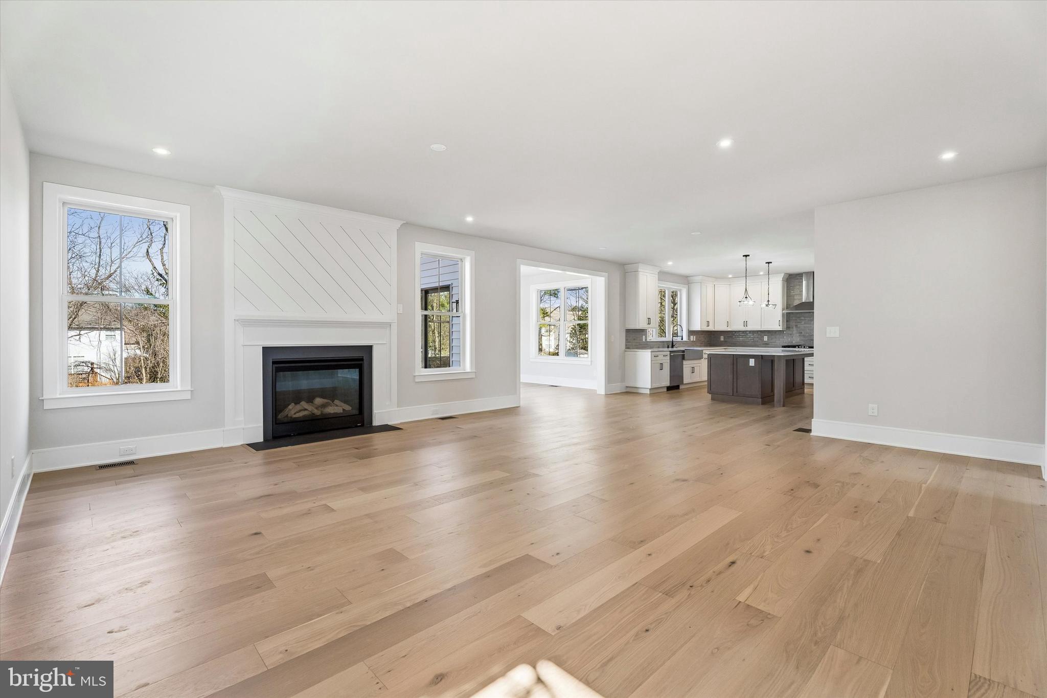 LANSDALE - Residential
