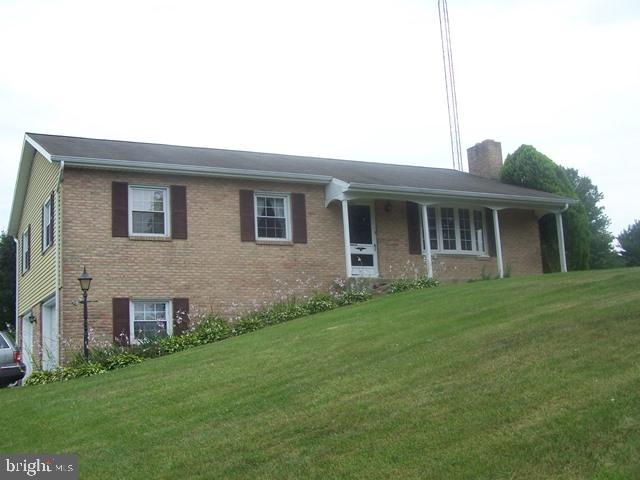 Cute ranch home with large open yard and only 2 Minutes from I 283, great location for commuters to Harrisburg or Lancaster. Clean home with 2 car garage, large lower level with office or family room. Possible In Law Quarters in lower level with kitchenette. Large 23 X 11 Sunroom/Florida room, Laundry on main floor and much more.