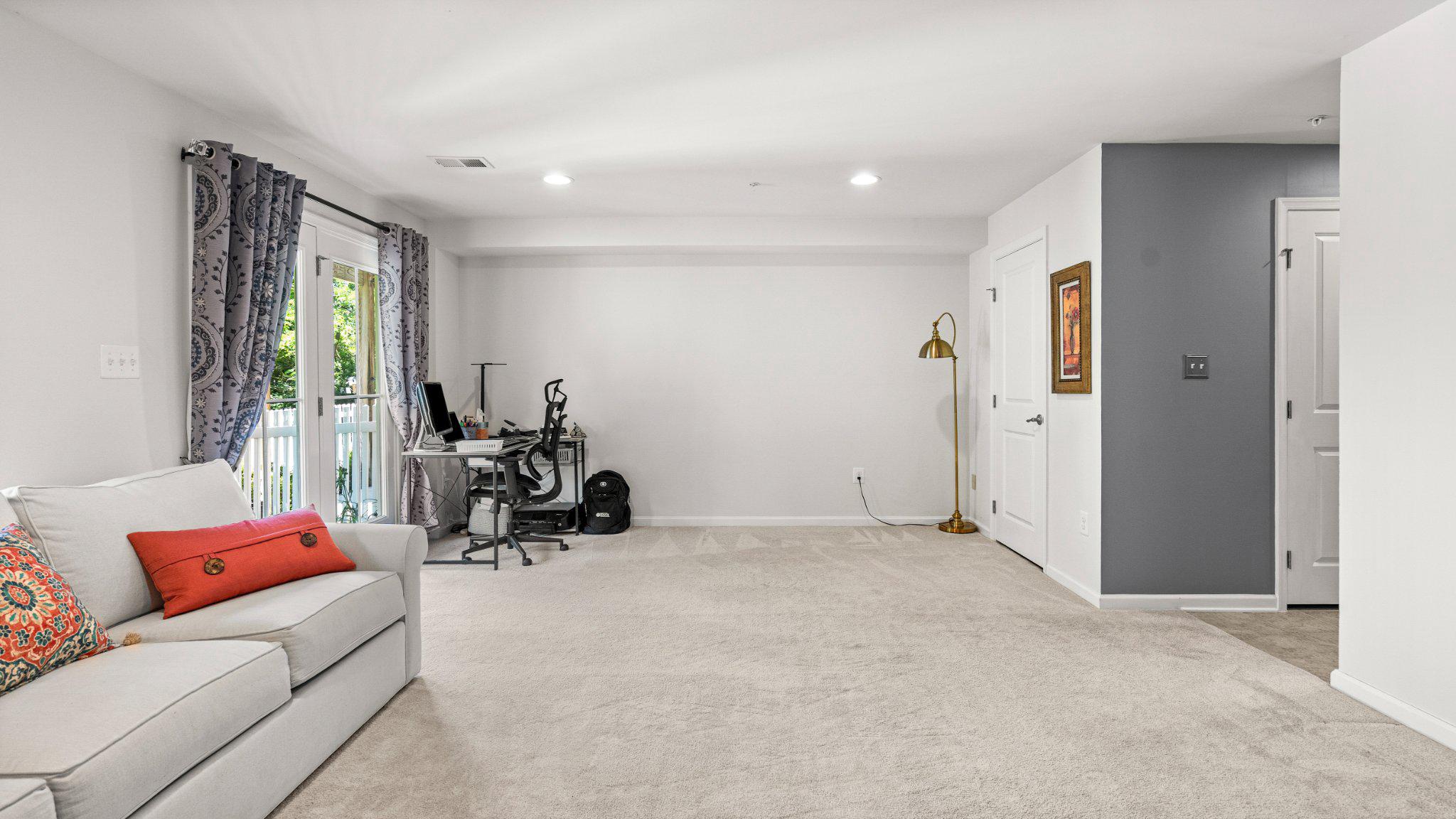 MAGNESS MILL - Residential
