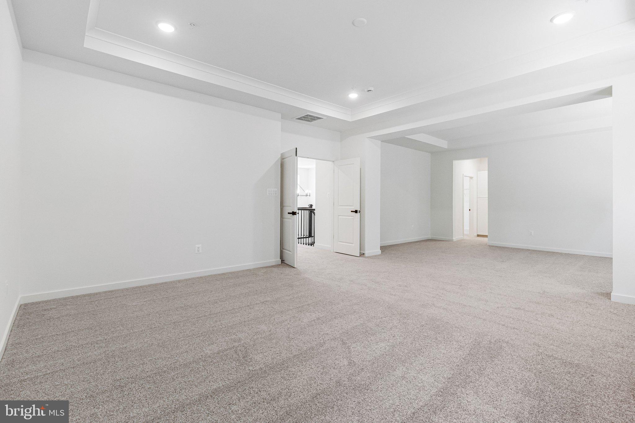 ST JAMES - Residential