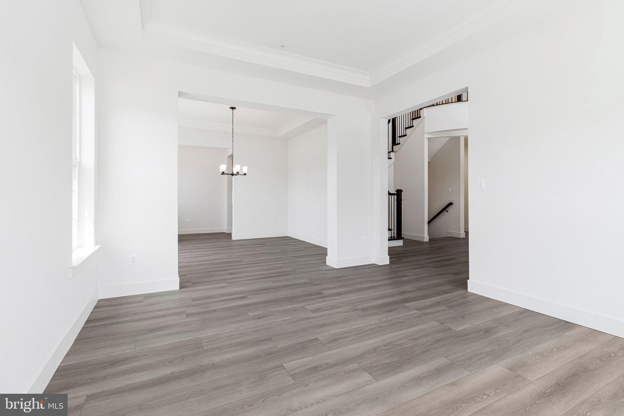 ST JAMES - Residential