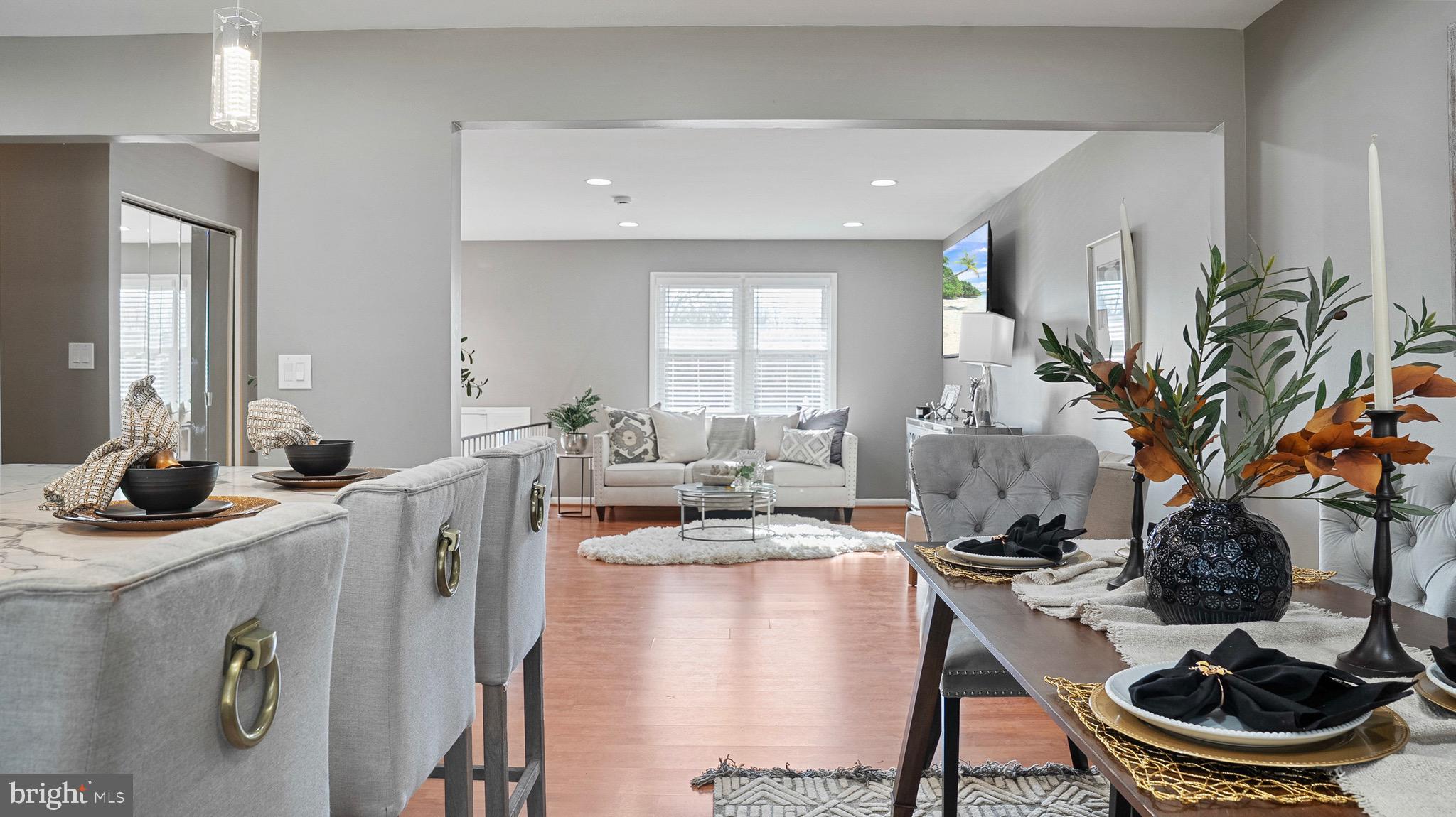 WOODBRIDGE VALLEY - Residential
