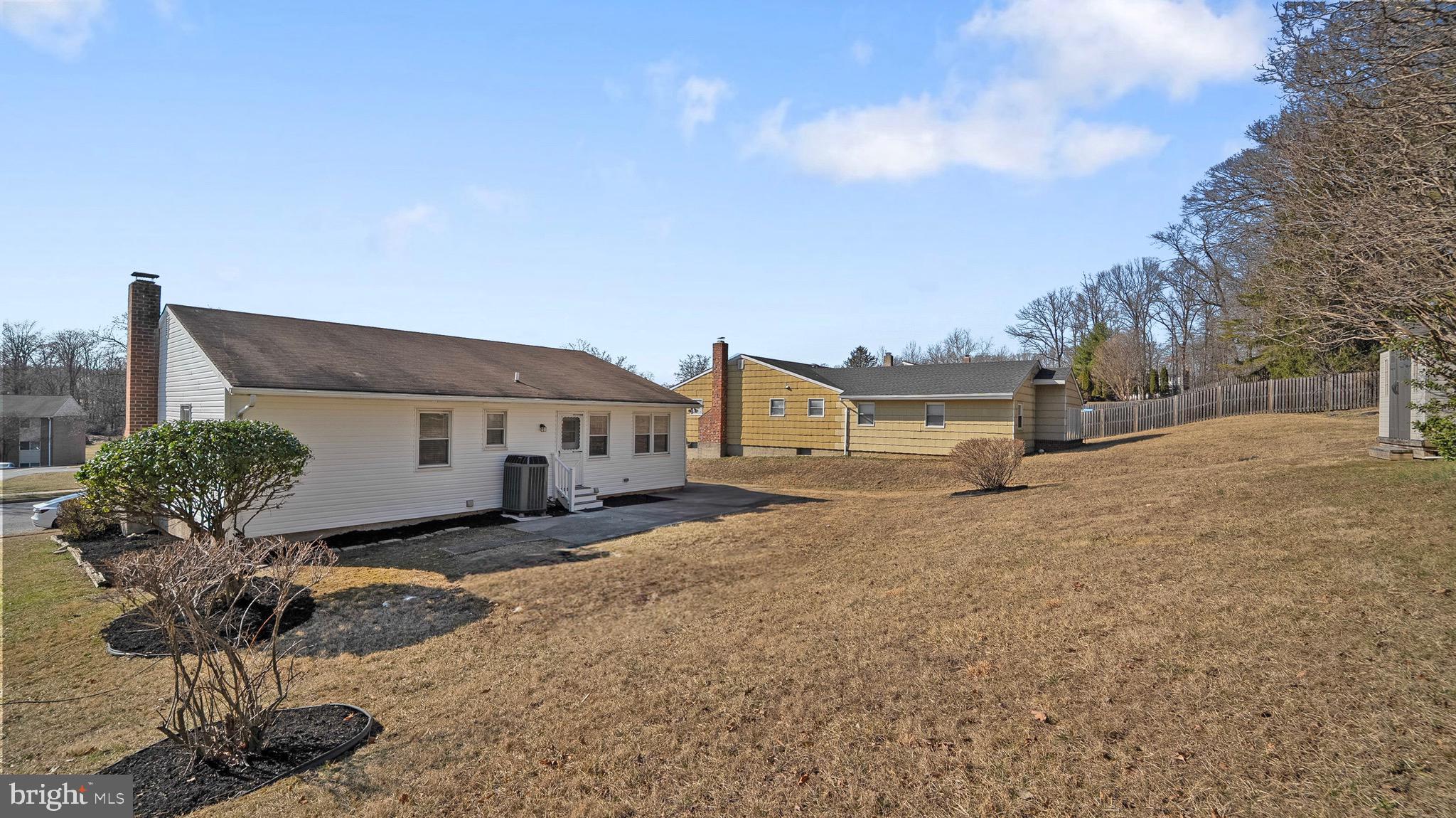 WOODBRIDGE VALLEY - Residential