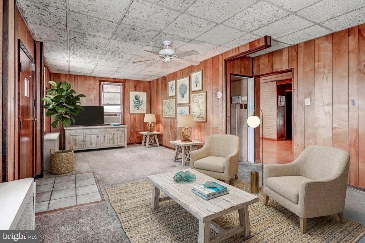 NEW PITTSBURG - Residential