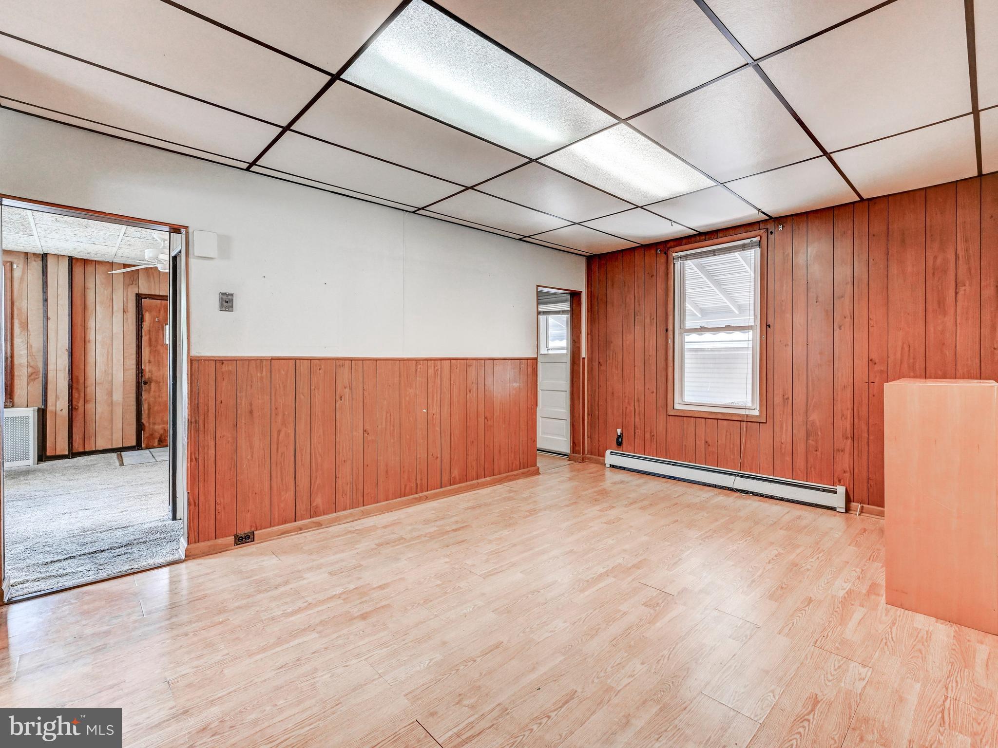 NEW PITTSBURG - Residential