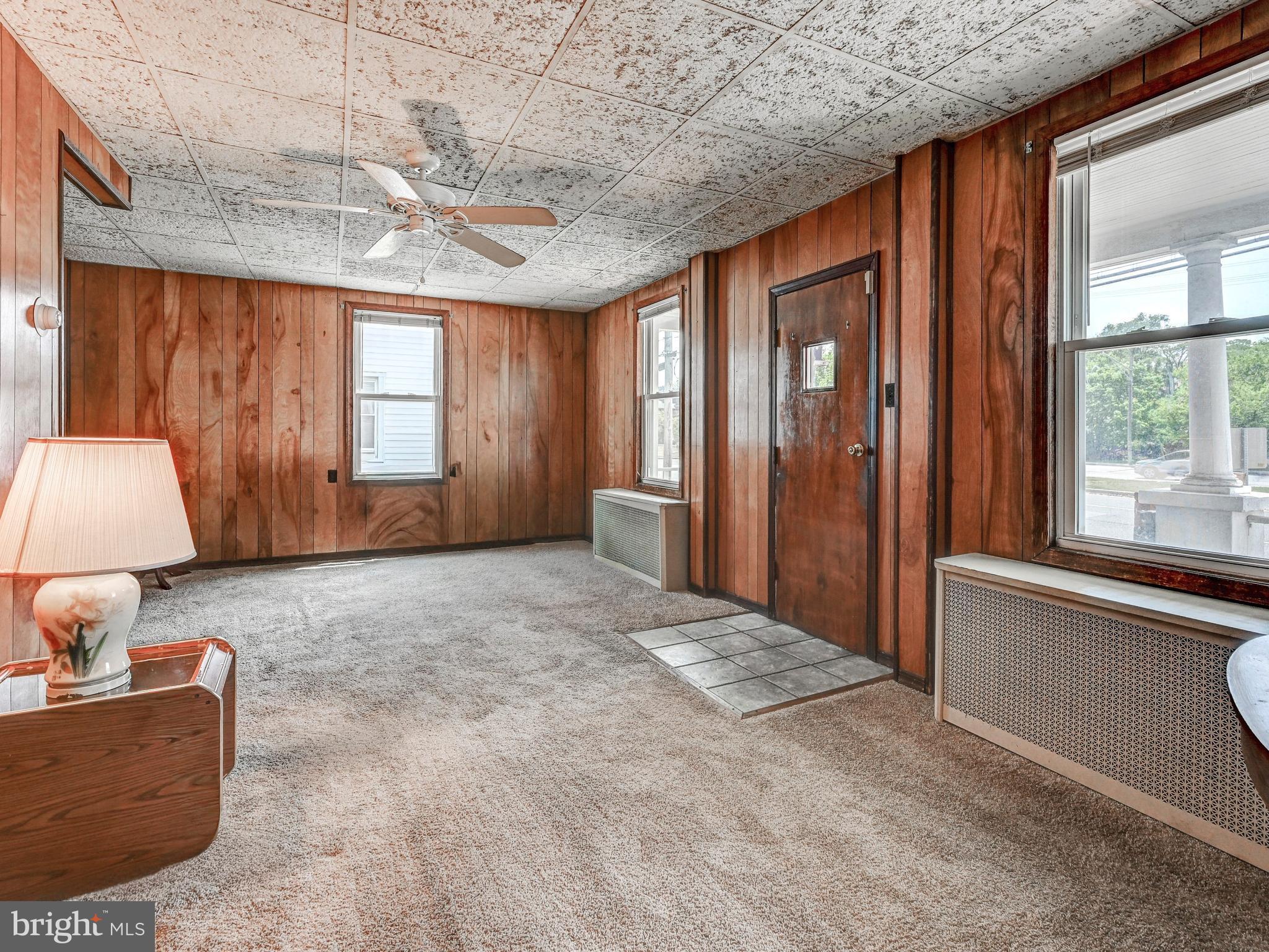 NEW PITTSBURG - Residential