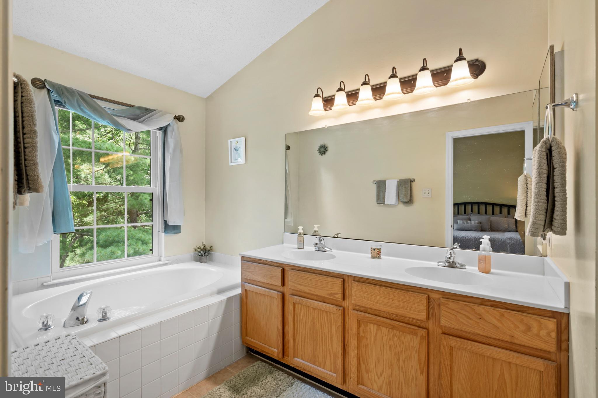 BROOKSTONE - Residential