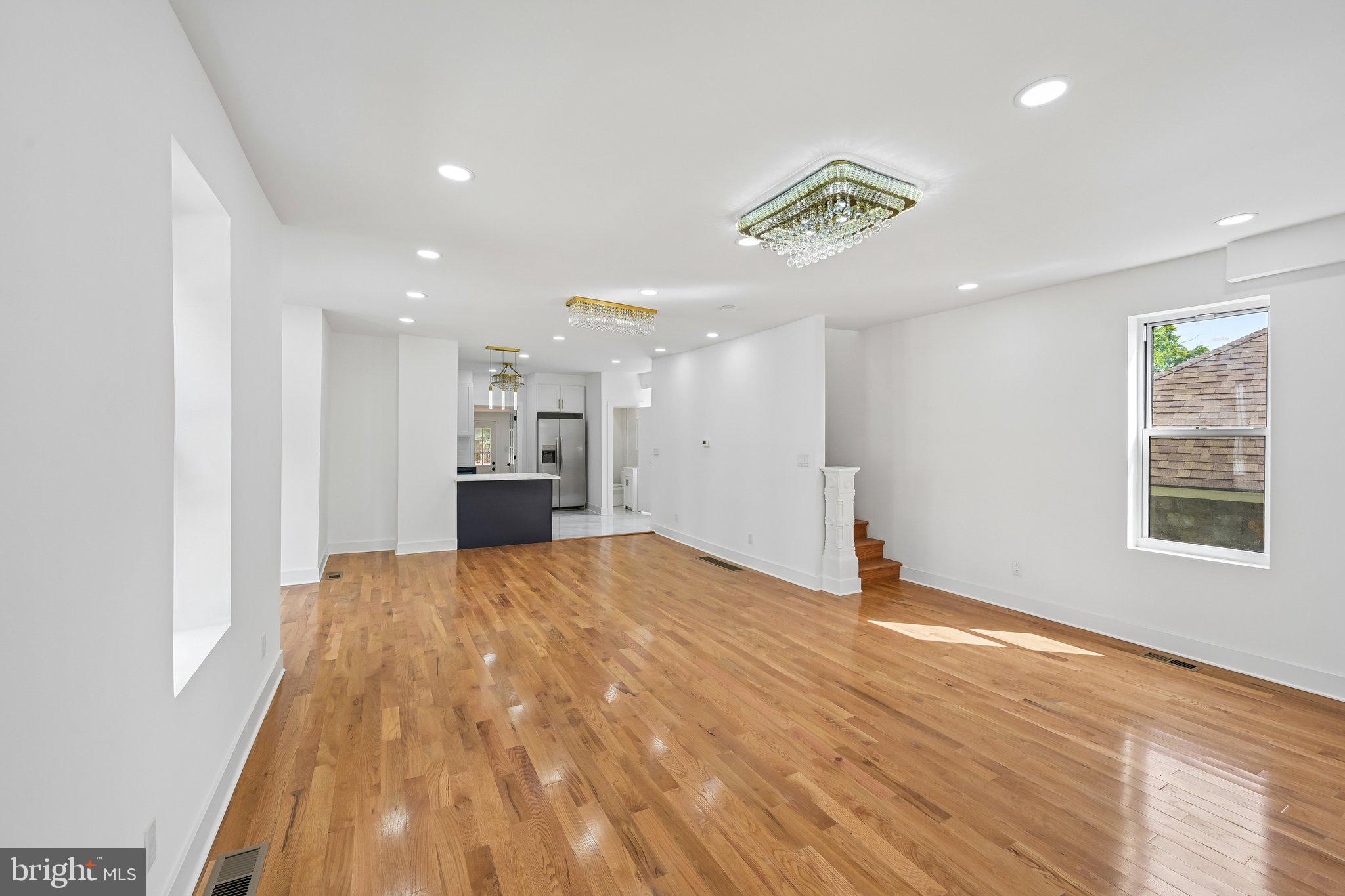 LANSDOWNE - Residential