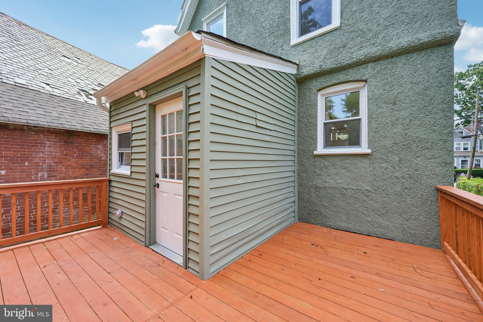 LANSDOWNE - Residential