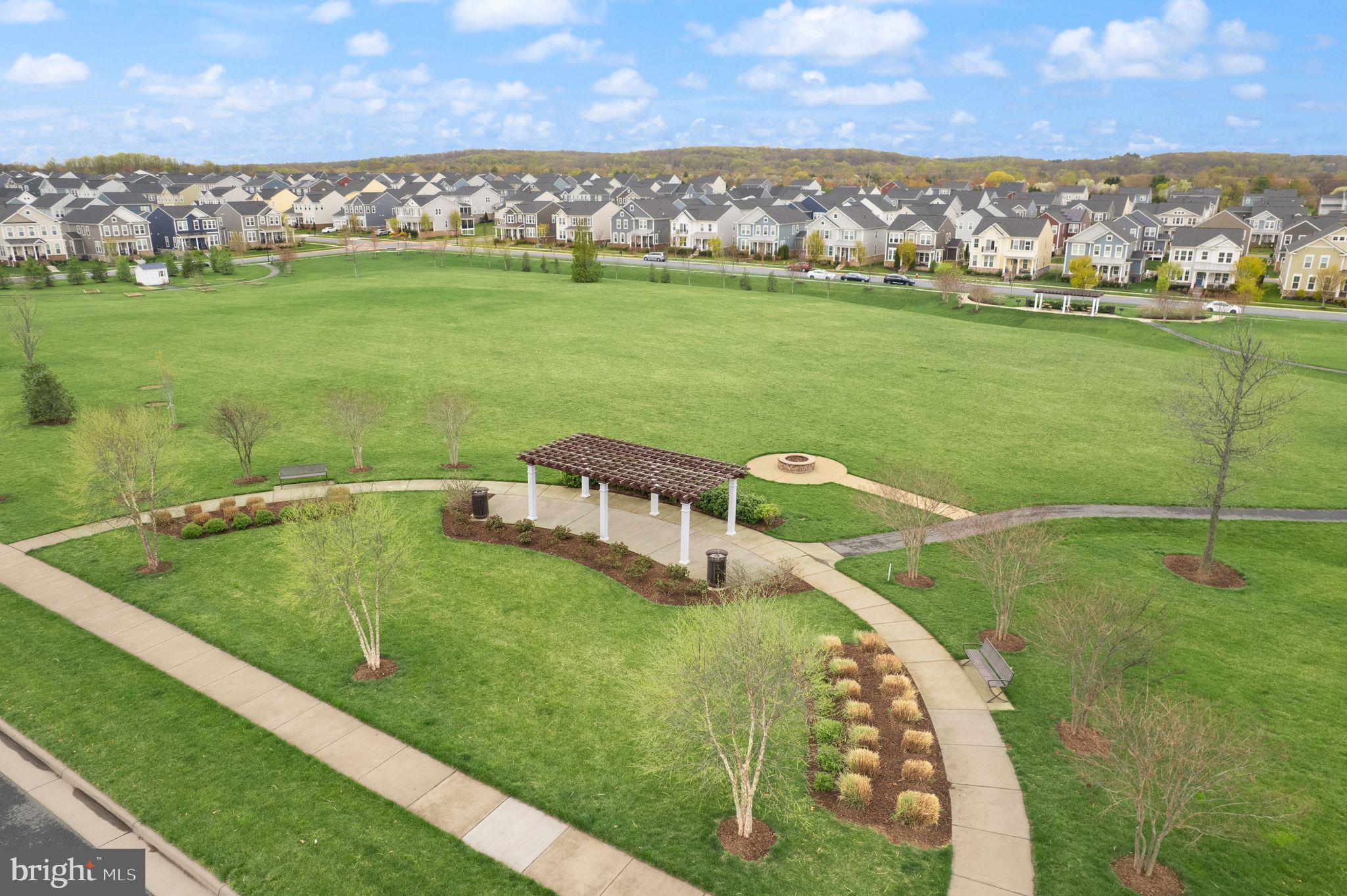 MEADOWBROOK - Residential