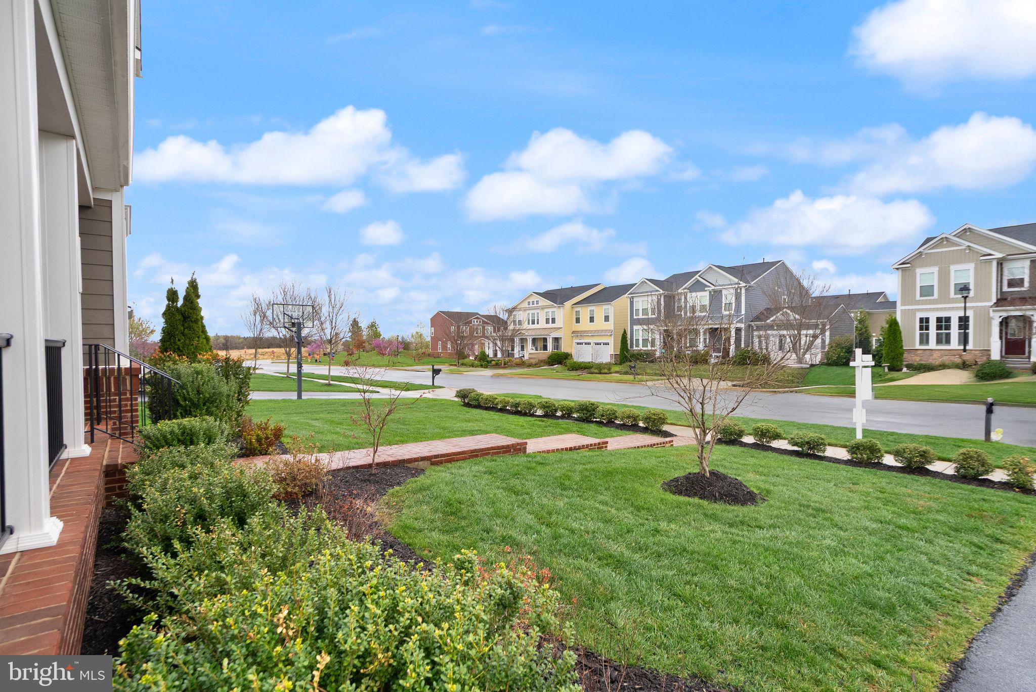 MEADOWBROOK - Residential