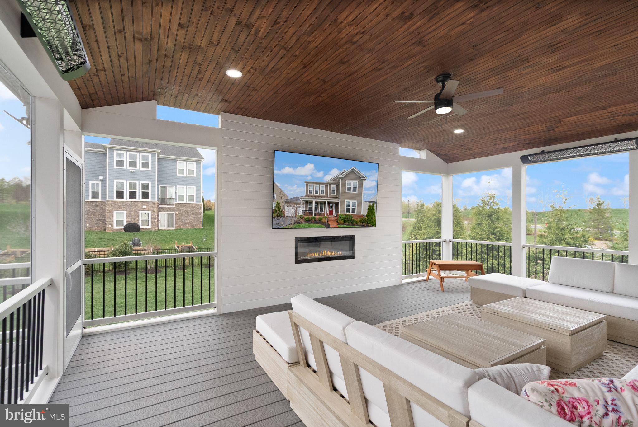 MEADOWBROOK - Residential