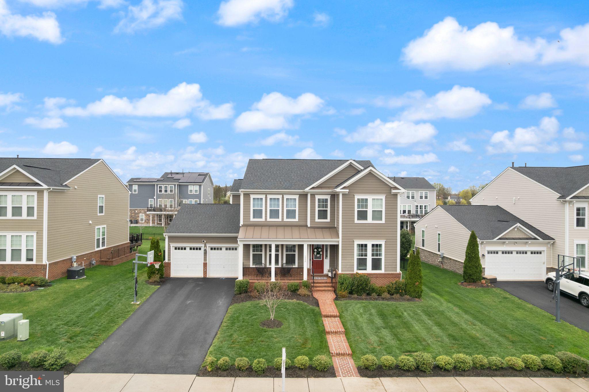MEADOWBROOK - Residential