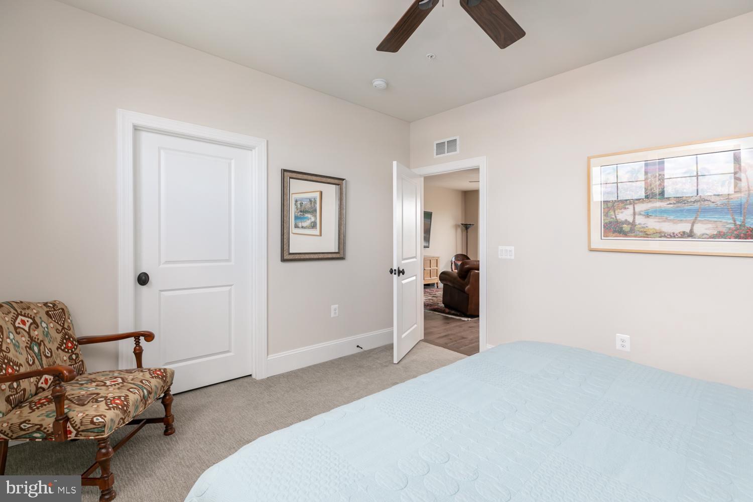 ONE LOUDOUN - Residential