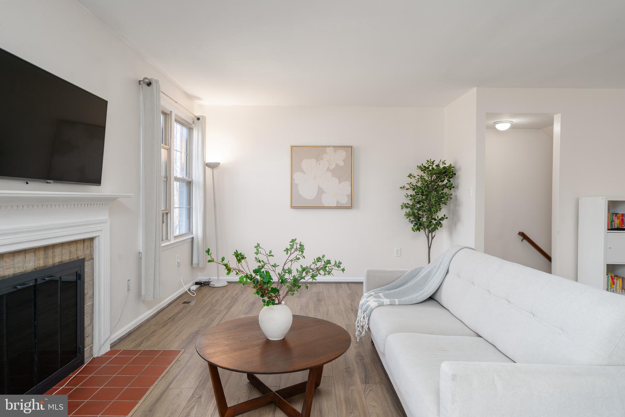 KINGS PARK WEST - Residential