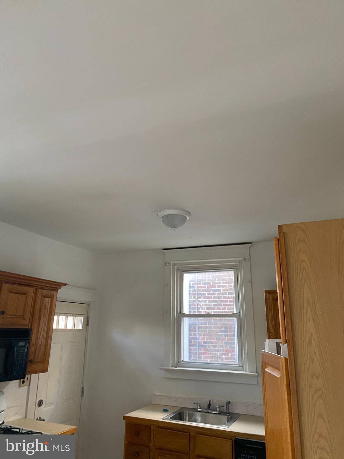OXFORD CIRCLE - Residential