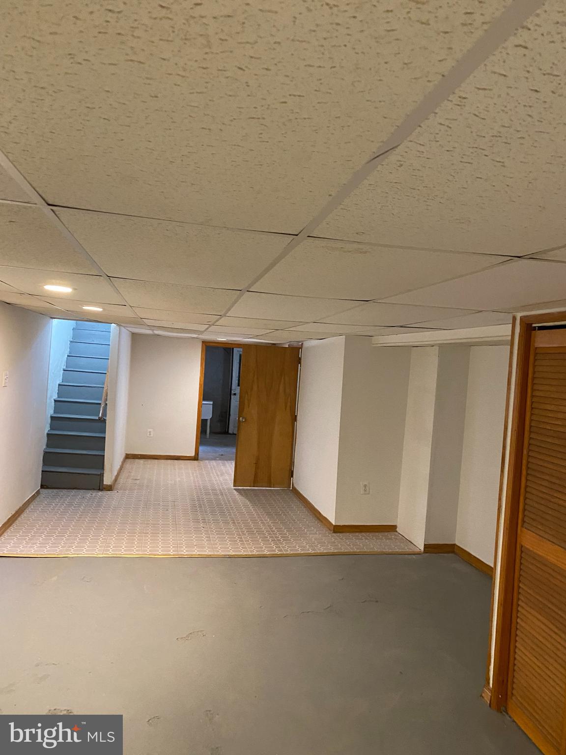 OXFORD CIRCLE - Residential