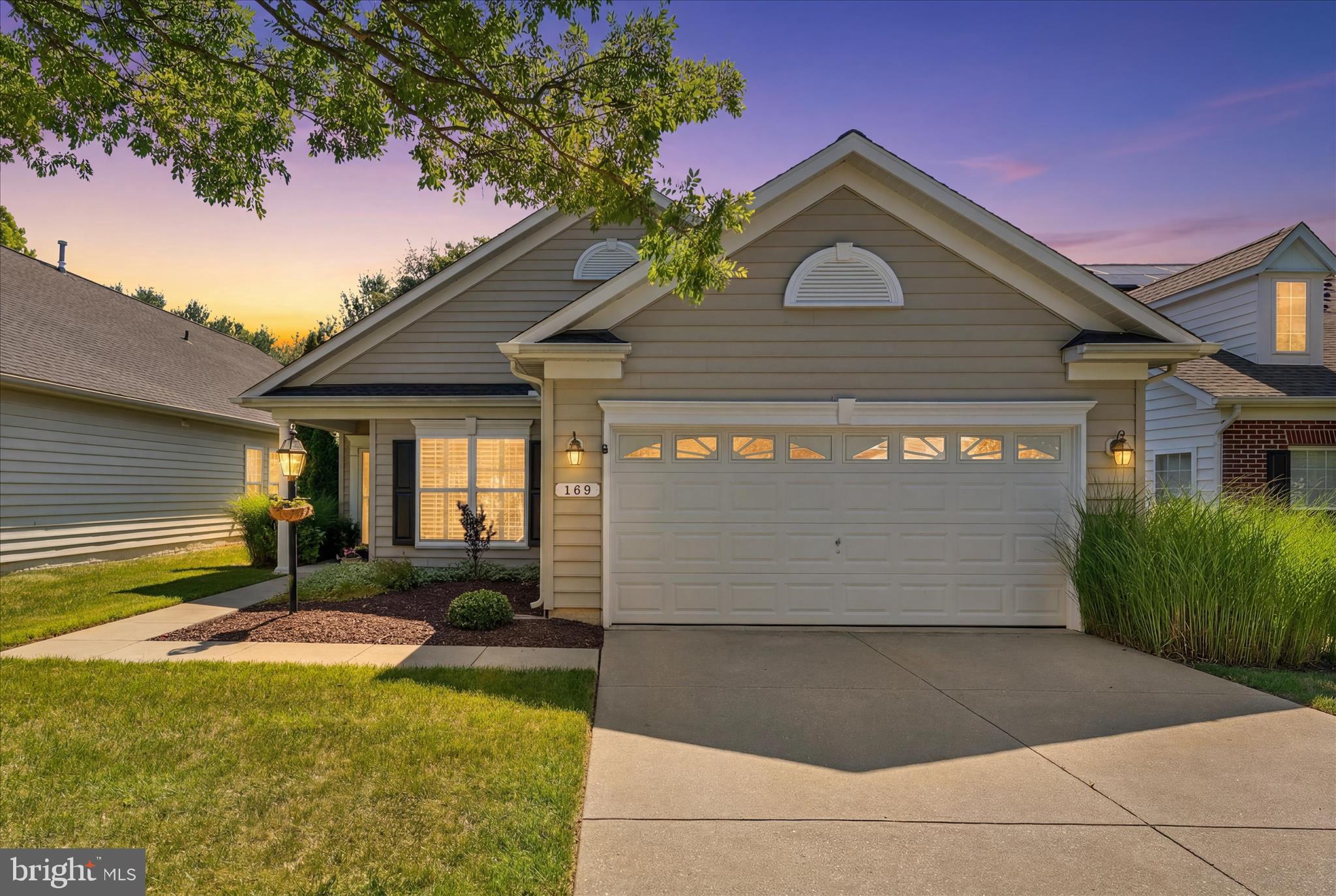 SYMPHONY VILLAGE AT CENTREVILLE - Residential