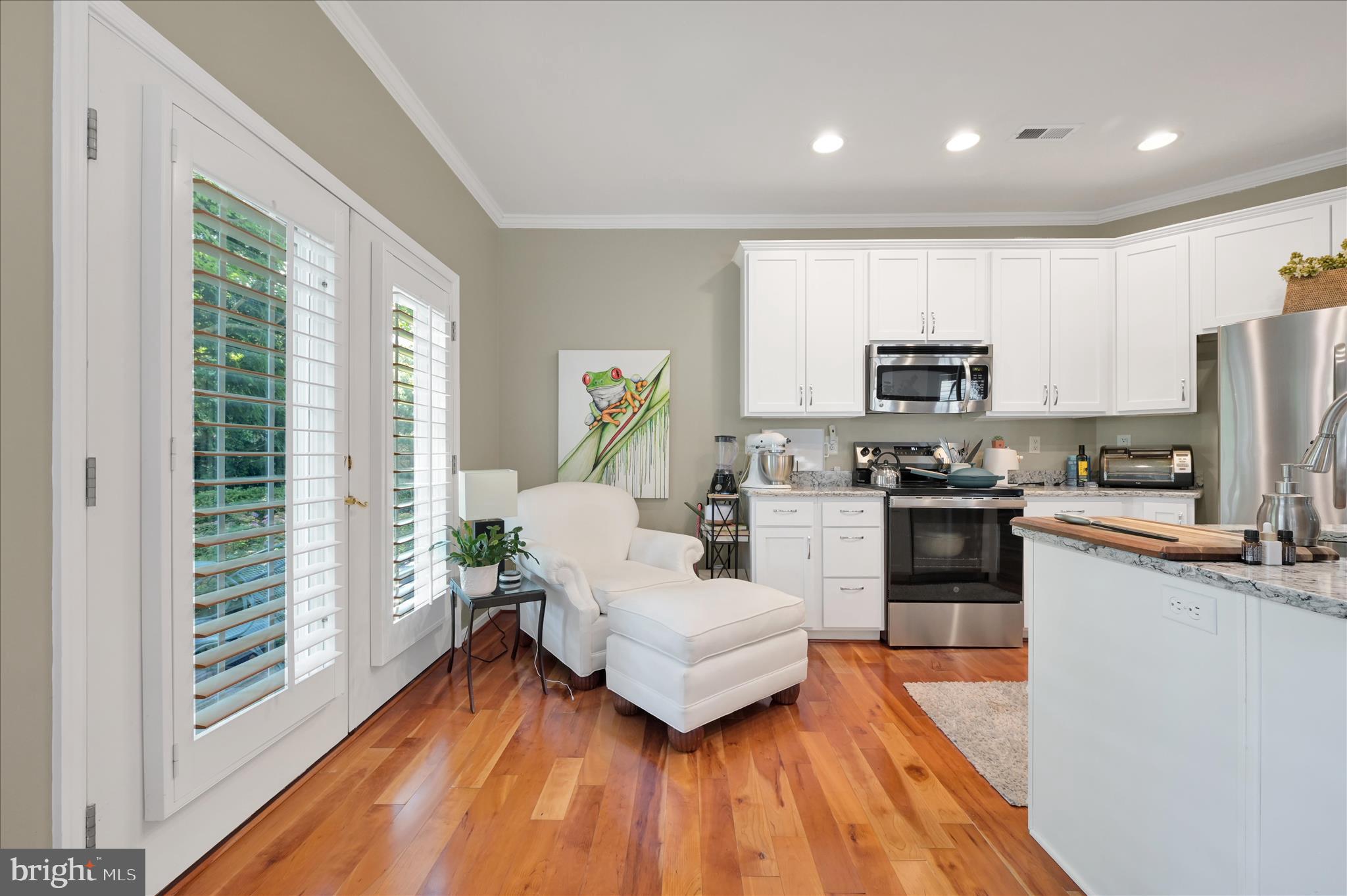 SYMPHONY VILLAGE AT CENTREVILLE - Residential