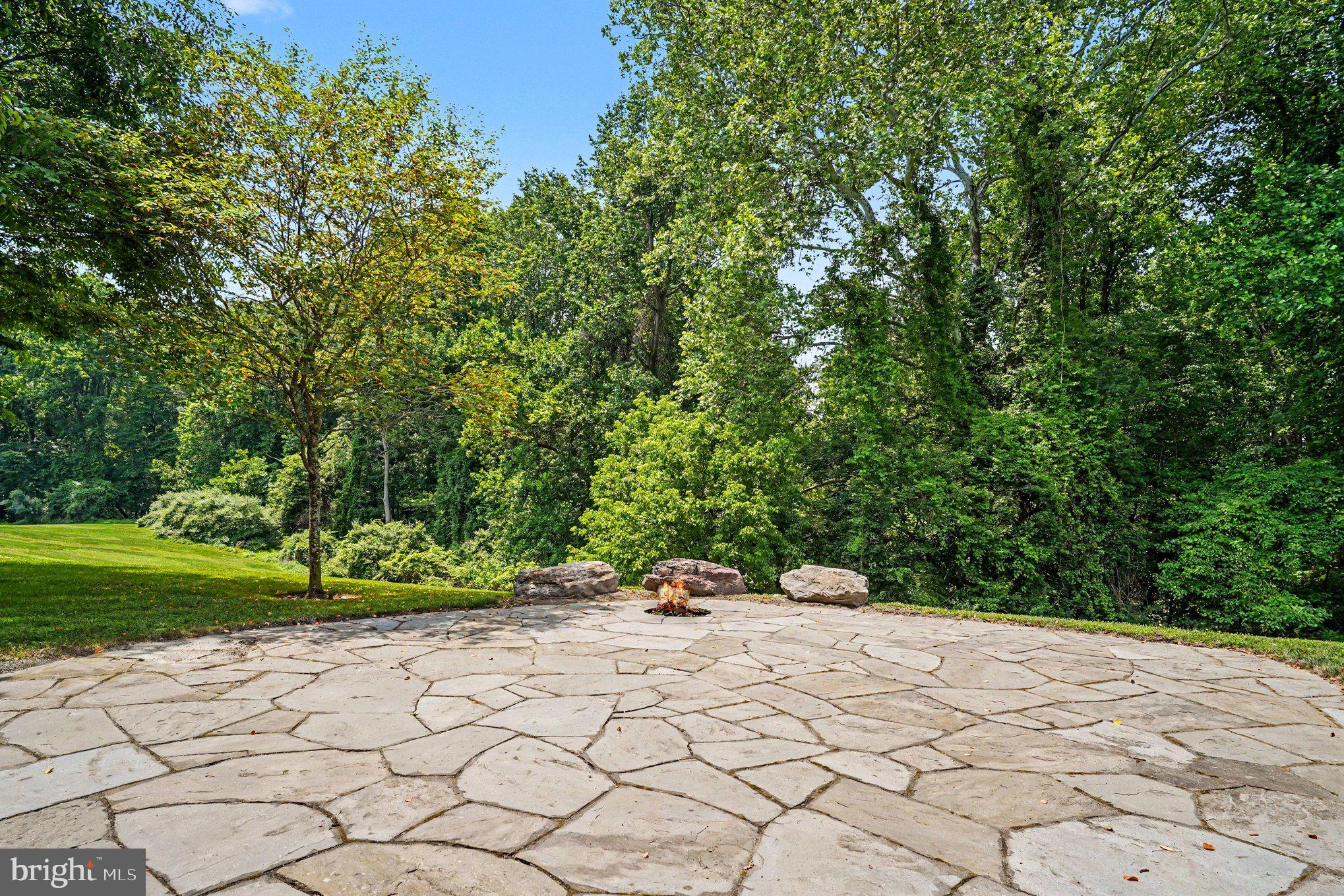 REGENTS RIDGE - Residential