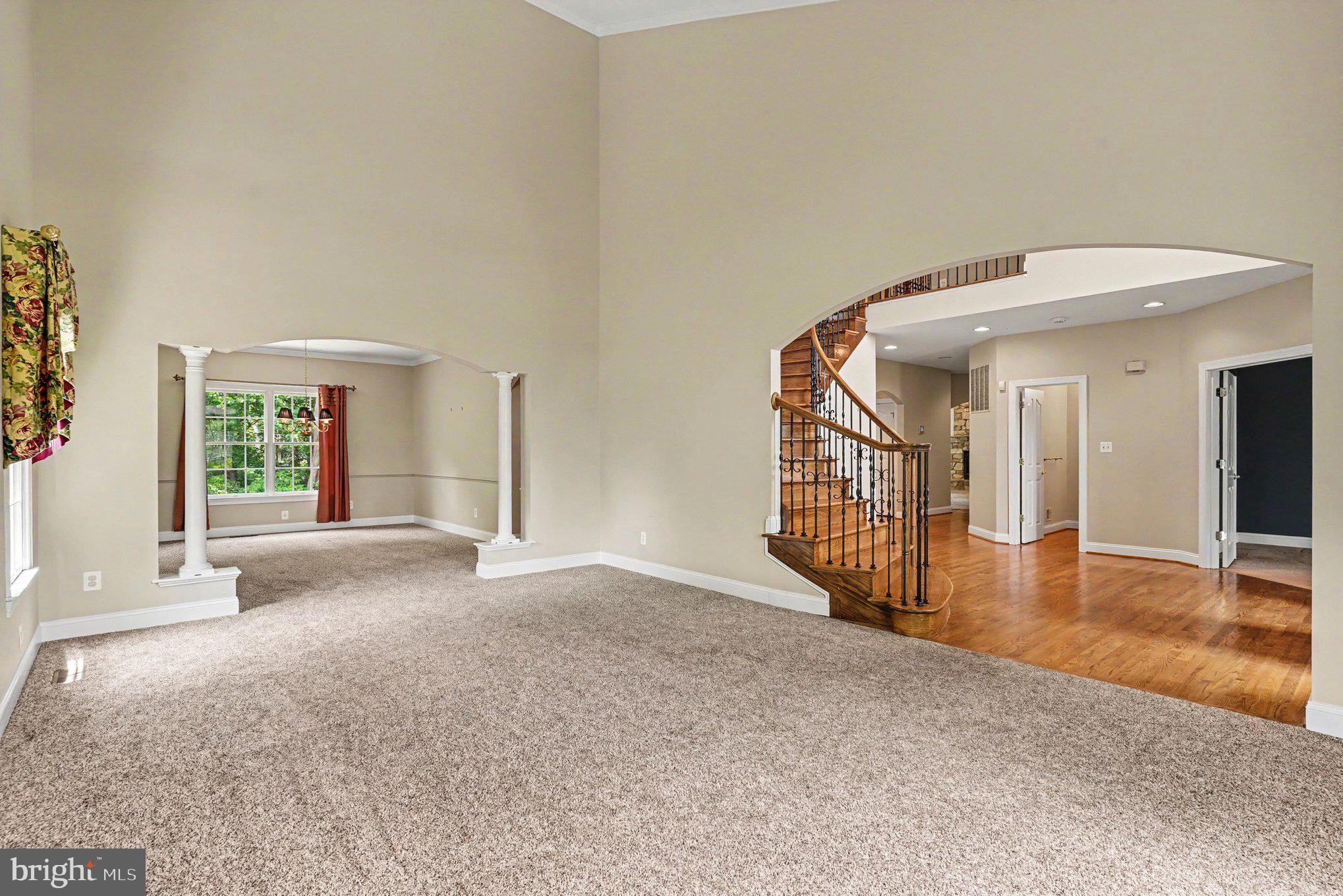 REGENTS RIDGE - Residential