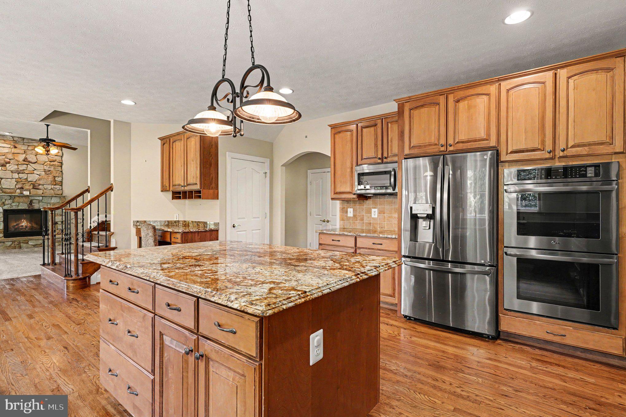 REGENTS RIDGE - Residential