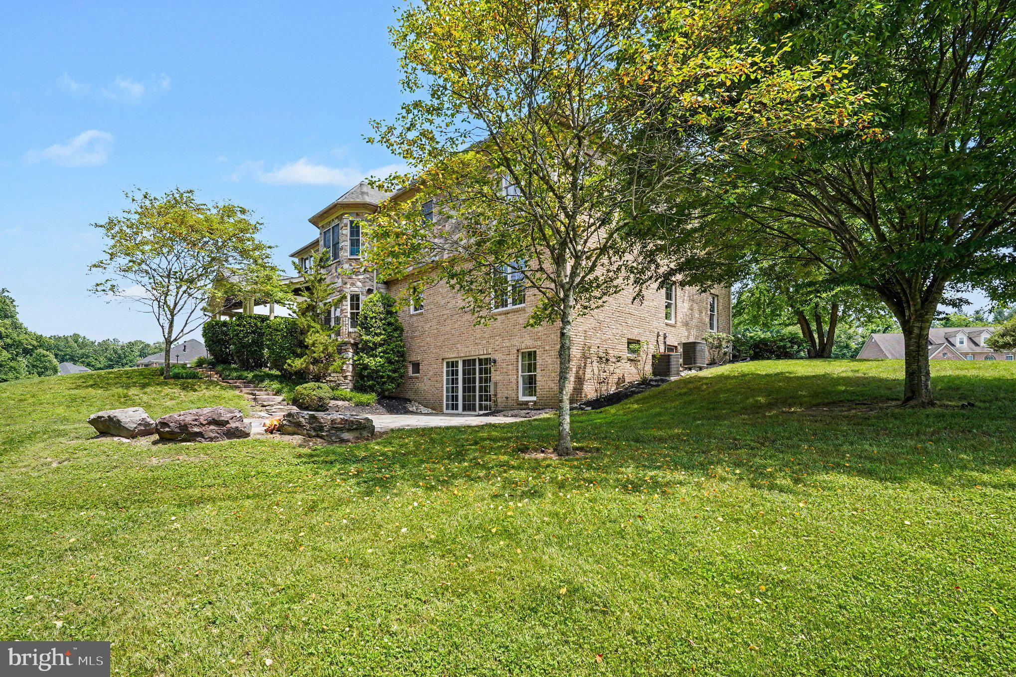 REGENTS RIDGE - Residential