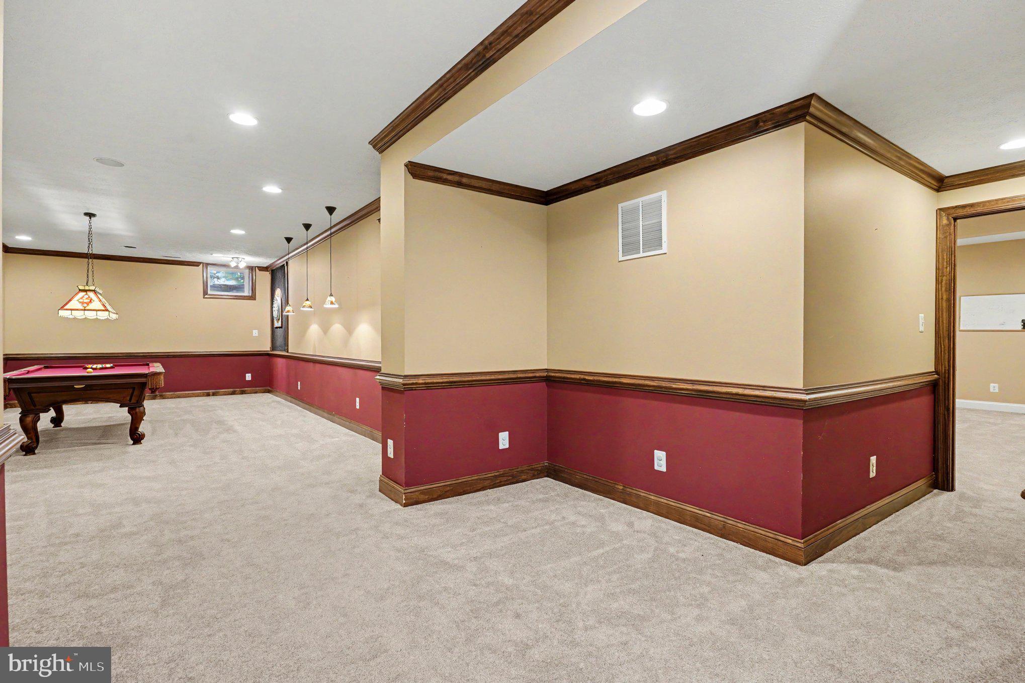 REGENTS RIDGE - Residential