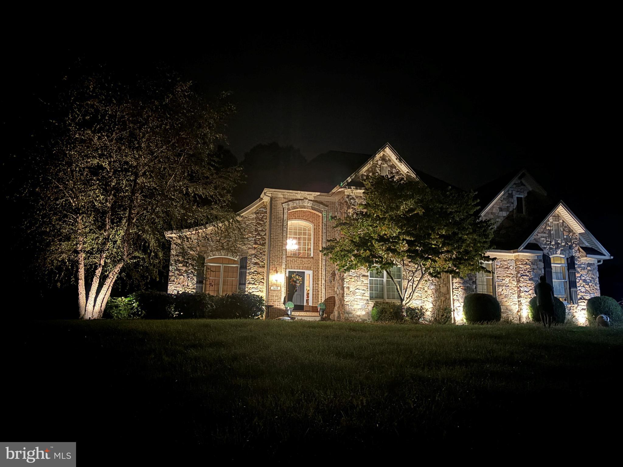 REGENTS RIDGE - Residential