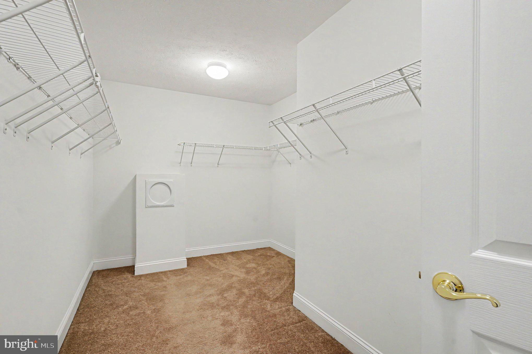 REGENTS RIDGE - Residential