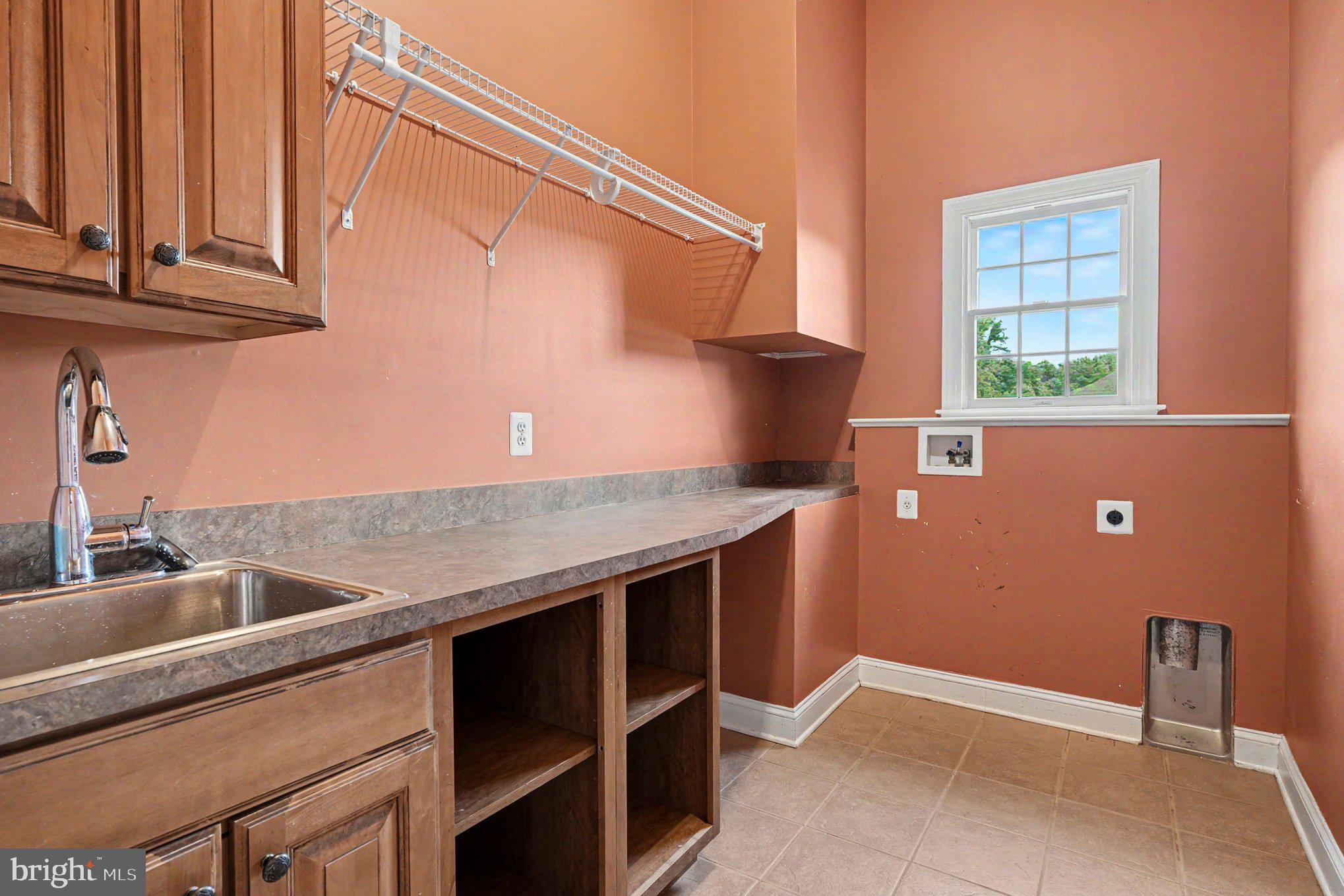 REGENTS RIDGE - Residential