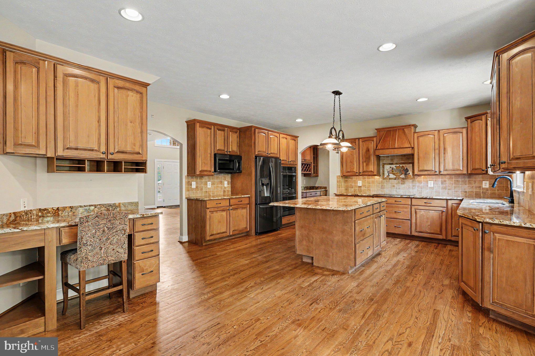 REGENTS RIDGE - Residential