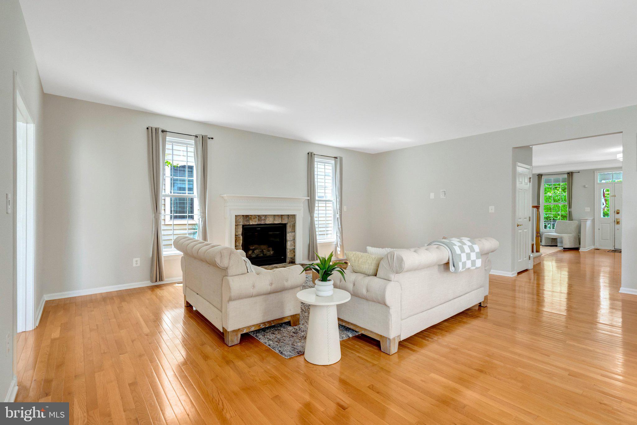 SOUTH RIDING - Residential